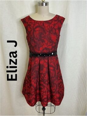 Eliza J Red Black Floral Fit & Flare Dress Size 6 Sleeveless Belted Party